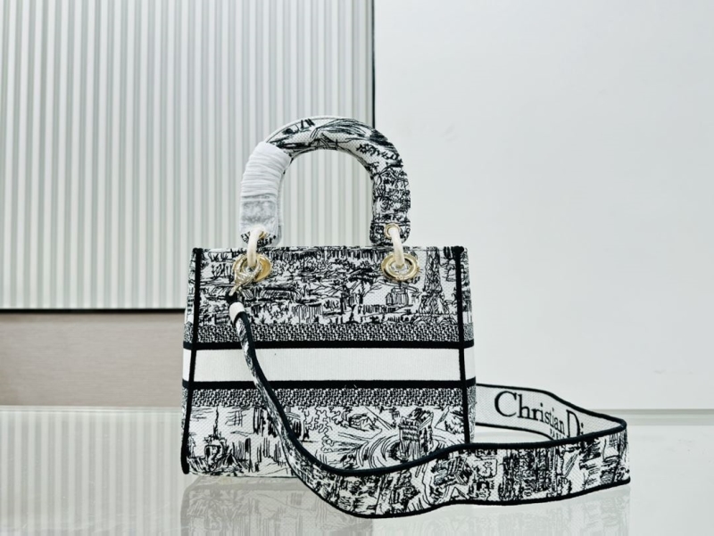 Dior Shopping Bags